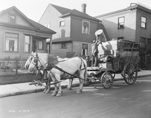 horse-drawn-garbage-wagon